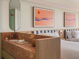 Avani Mooloolaba Beach Hotel
