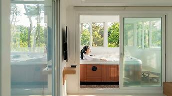 Gyeongju Breeze Spa Pension