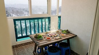Gyeongju Breeze Spa Pension