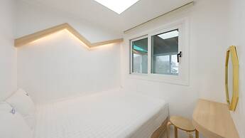 Gyeongju Breeze Spa Pension