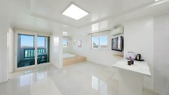 Gyeongju Breeze Spa Pension