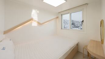 Gyeongju Breeze Spa Pension