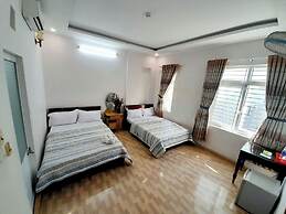 Dong Tay hotel