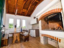 Adriatic Villa Privlaka With Pool