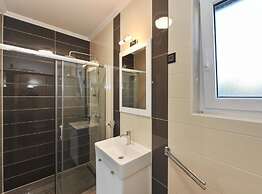 Adriatic Villa Privlaka With Pool