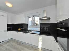Adriatic Villa Privlaka With Pool