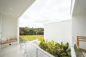 The Belluoccio Villa