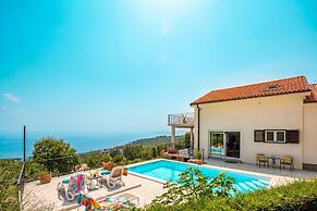 Holiday Home Kvarner With Heated Pool