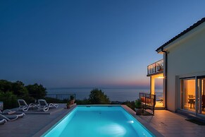 Holiday Home Kvarner With Heated Pool