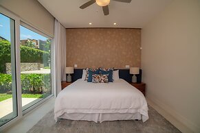 Casa Ohana 5 Bdrs Ocean View in Los Suenos