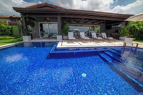 Casa Ohana 5 Bdrs Ocean View in Los Suenos