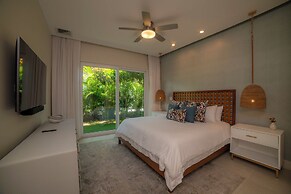 Casa Ohana 5 Bdrs Ocean View in Los Suenos