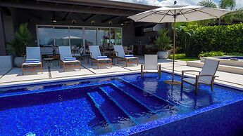 Casa Ohana 5 Bdrs Ocean View in Los Suenos