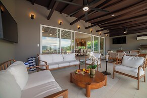 Casa Ohana 5 Bdrs Ocean View in Los Suenos