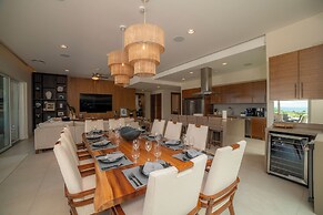 Casa Ohana 5 Bdrs Ocean View in Los Suenos
