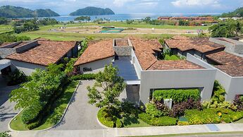 Casa Ohana 5 Bdrs Ocean View in Los Suenos