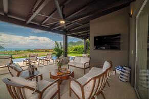 Casa Ohana 5 Bdrs Ocean View in Los Suenos