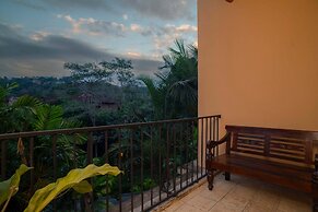 Bella Vista 8B 3 Bdrs Pool View in Los Suenos