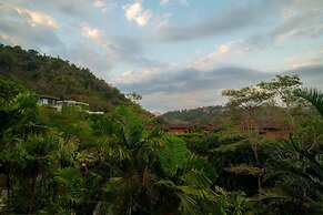 Bella Vista 8B 3 Bdrs Pool View in Los Suenos