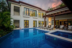 Casa Aurora 5 bdr Private Pool in Los Sueños