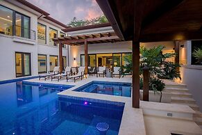 Casa Aurora 5 bdr Private Pool in Los Sueños