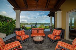 Villa Angel 4 bdr Ocean View Pool in Los Suenos