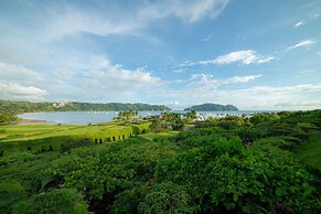 Villa Angel 4 bdr Ocean View Pool in Los Suenos
