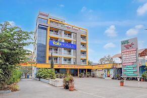 Fabhotel Raj