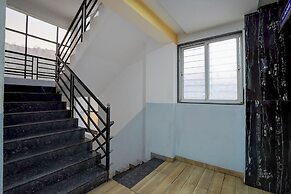 Fabhotel Raj