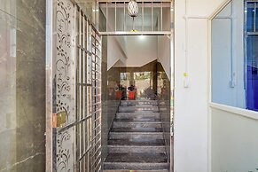 Fabhotel Guru Residency
