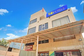 Fabhotel Guru Residency