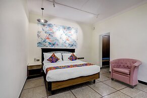 Fabhotel Kences Inn