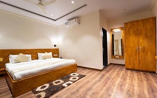 Fabhotel Red Button Resort