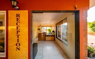 Fabhotel Red Button Resort