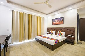 Fabhotel Sai Village Sector 46