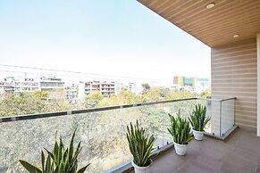 Fabhotel Sai Village Sector 46