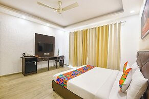 Fabhotel Sai Village Sector 46