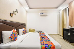 Fabhotel Sai Village Sector 46