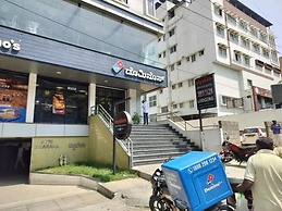 Fabhotel Elysees Services Suites
