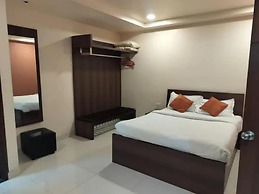 Fabhotel Elysees Services Suites