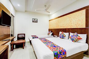 Fabhotel Olive Grand