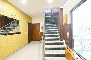 Fabhotel Guru Kripa Residency