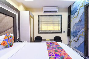 Fabhotel The Ruby Park