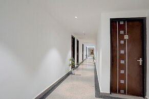 Fabhotel Cozy Stay