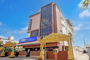 Fabhotel Na Grand