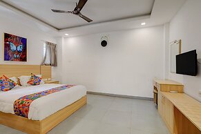 Fabhotel Na Grand