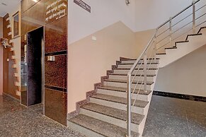 Fabhotel Na Grand
