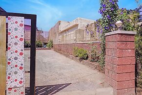 FabHotel Aaryras Heritage Resort