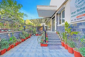 Fabhotel Hm Residency