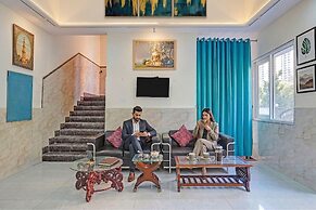 Fabhotel Hm Residency
